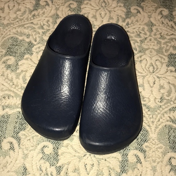 birkenstock rubber clogs